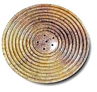 Räucherstäbchenhalter aus Speckstein im japanischem Stil, gerillter Telle