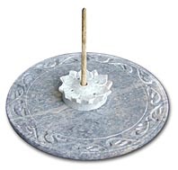 Räucherstäbchenhalter aus Speckstein in Seerosenform