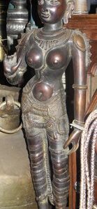 Indische Tempeltänzerin aus Bronze